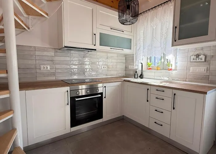 Spitaki Ferienhaus
