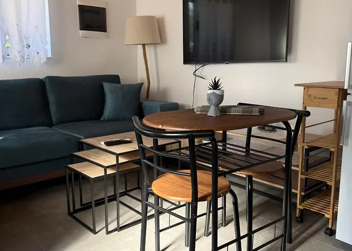 Spitaki Ferienhaus *